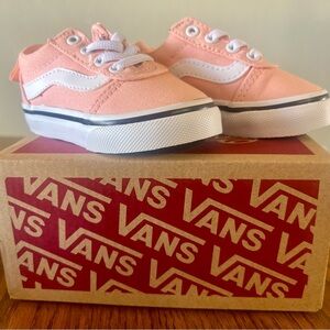 Vans Ward Slip-On in Peach Canvas